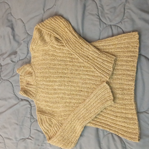 TSE 100% Cashmere Sweater